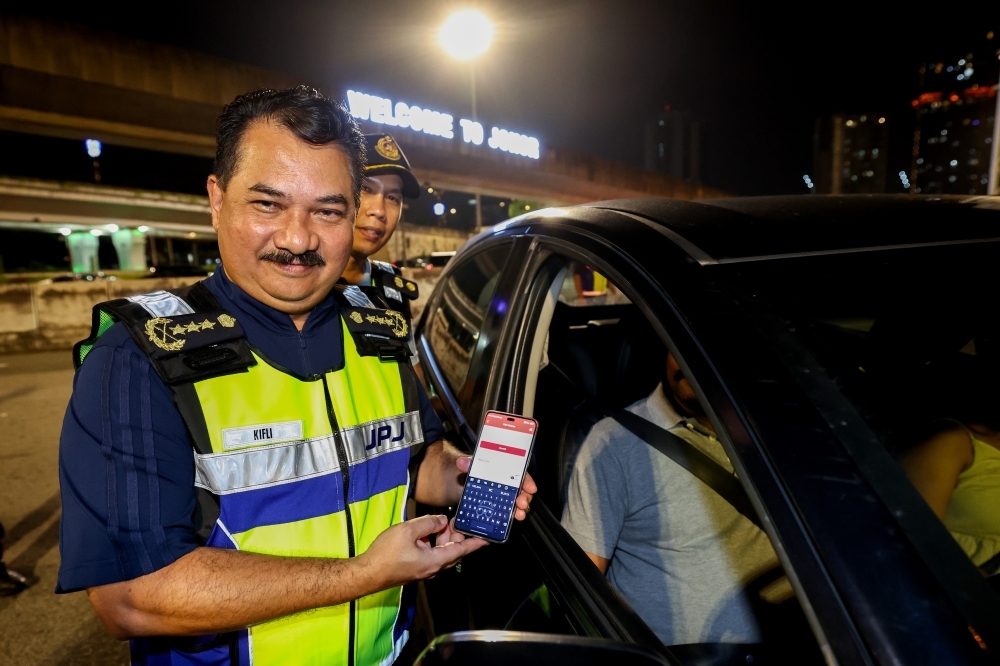 ‘We didn't know': JPJ issues RM445,800 in fines to Singapore vehicles without active VEP tags