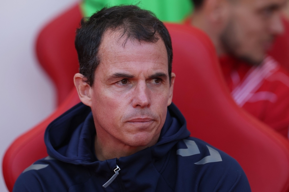 Sunderland coach Le Bris rewarded with new contract