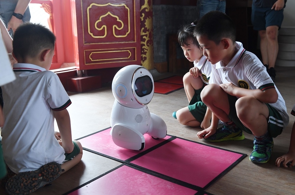 China to offer free pre-school education from autumn