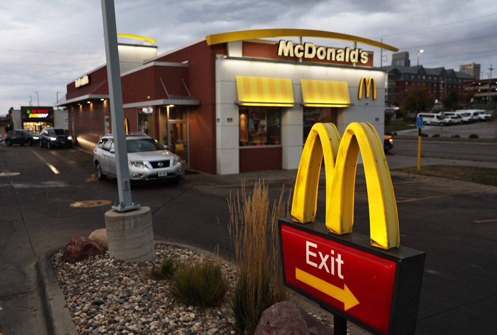 Big Macs selling, but US$10 meals spook struggling US diners