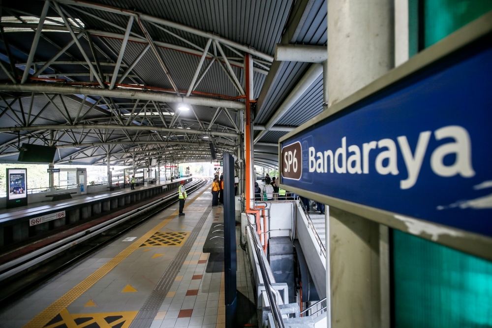LRT platform barriers may be introduced to improve safety for PwDs, says Transport Minister