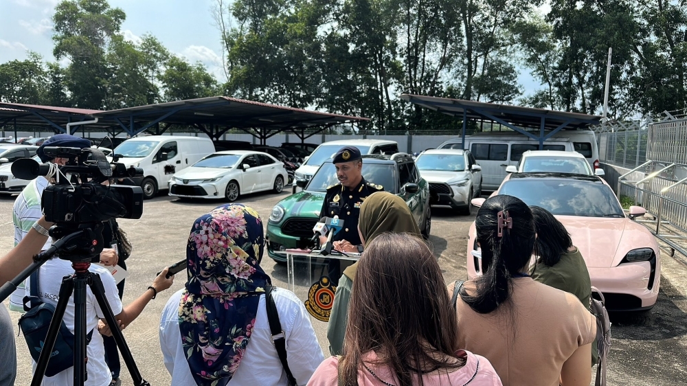 Luxury cars among vehicles seized in Seremban for unpaid road tax, lack of insurance