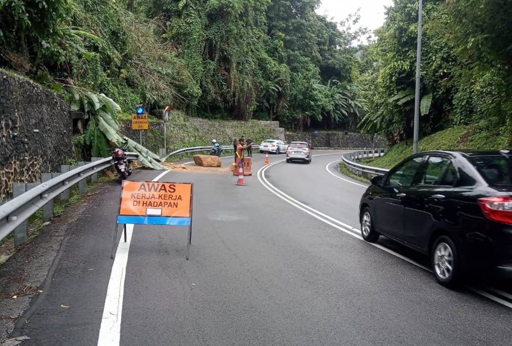 Penang authorities probe fallen boulder incident on Jalan Tun Sardon