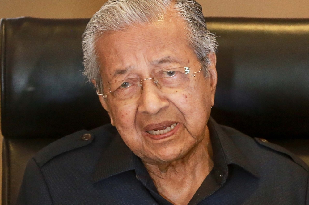 New judge to take over Dr Mahathir's defamation suit against Anwar