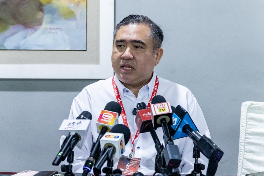 DAP to install giant flag in Kepala Batas shop, offers 831 more, after ‘Jalur Gemilang' row