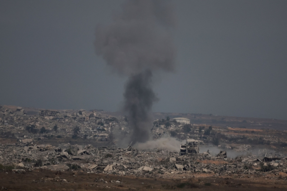 Israel pounds Gaza City as Hamas leader heads to Cairo to try to revive US-backed truce