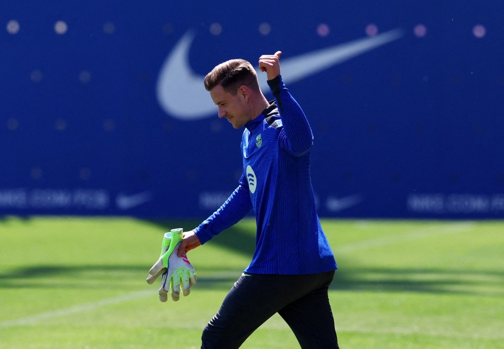 La Liga clears Ter Stegen as long-term injury, paving way for Barcelona signing