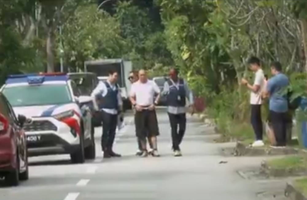 Singapore crime scene visit: Four suspected housebreakers taken back to Bukit Timah sites under police escort