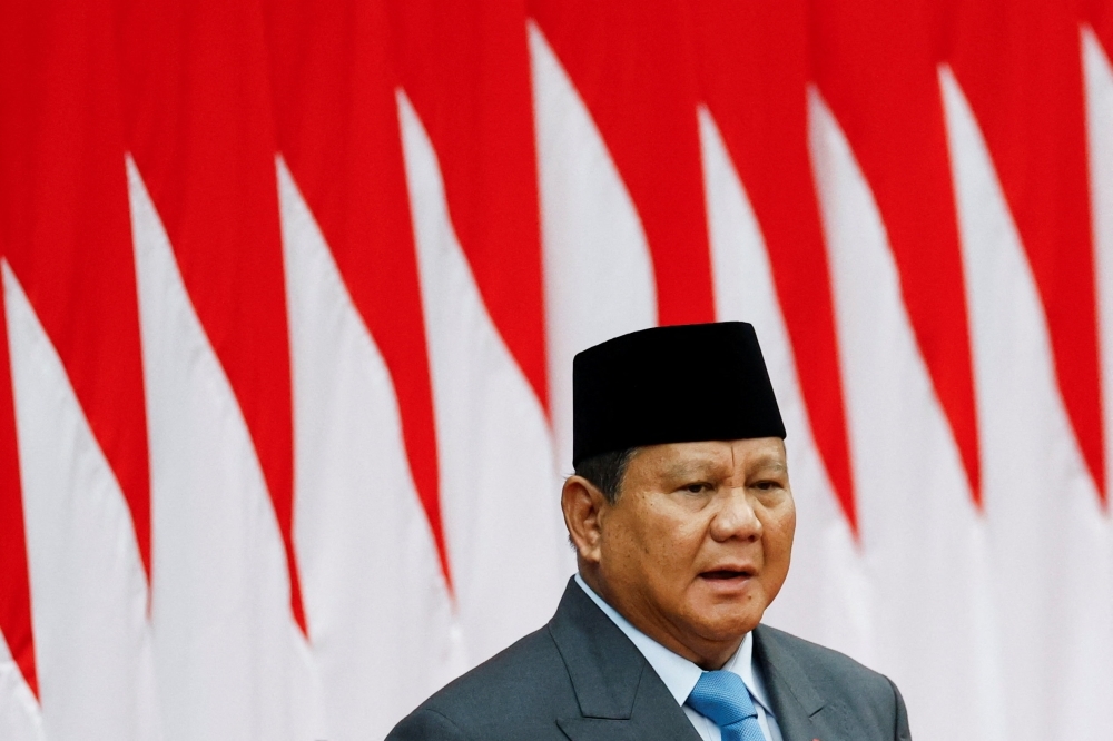 Indonesia's Prabowo hails 5pc growth, defends free school meals in first state address