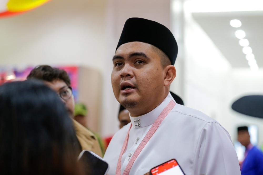 Umno Youth chief faces sedition and threat probes after Kepala Batas assembly