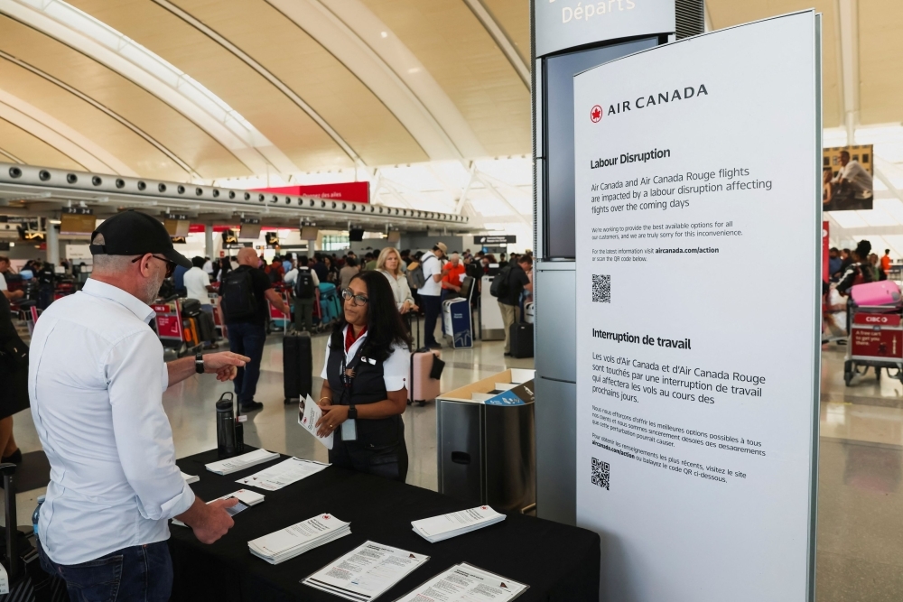 Flight attendants vs. Air Canada: Wage war deadlocked, grounding flights nationwide and affecting over 100,000 passengers