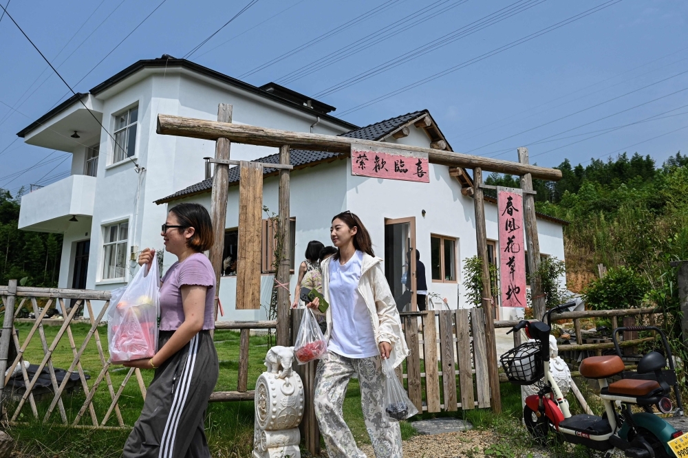 Rooms of their own: Women-only communities thrive in China