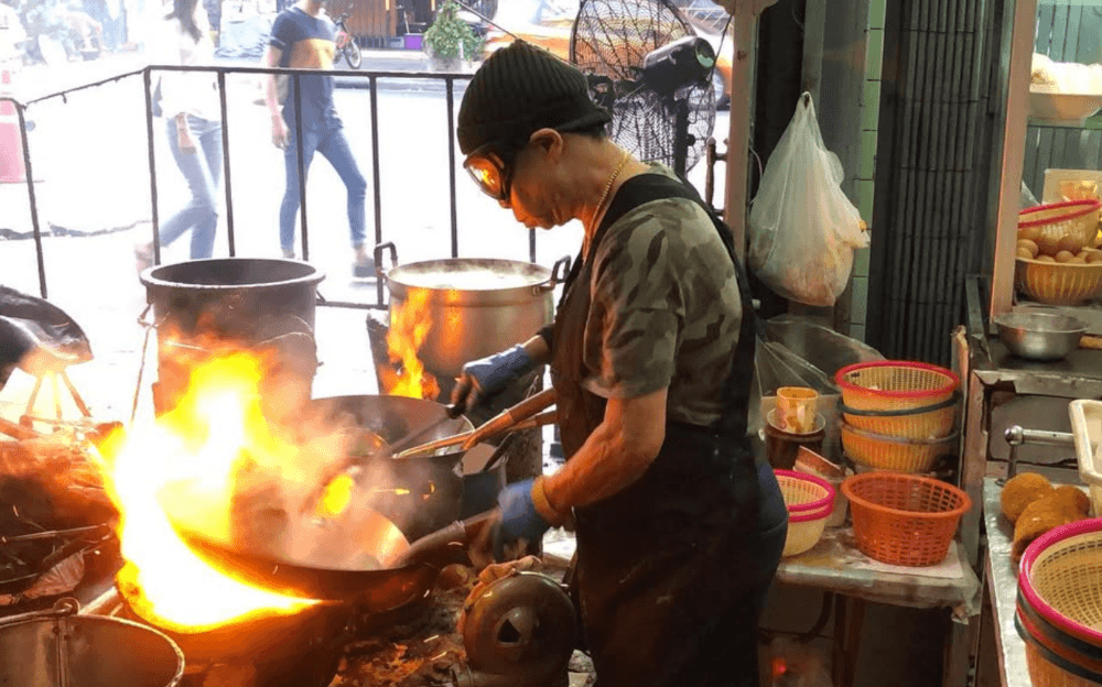 Thailand's Michelin-starred Raan Jay Fai under fire over viral RM520 omelette bill
