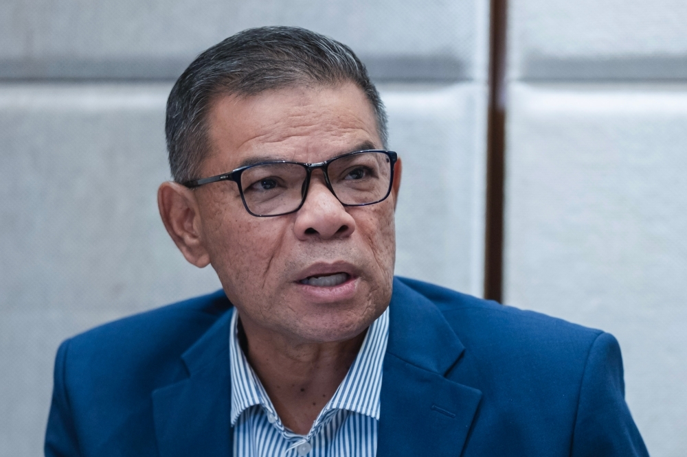 Saifuddin: Over 100,000 foreign construction workers untraceable after legalisation scheme