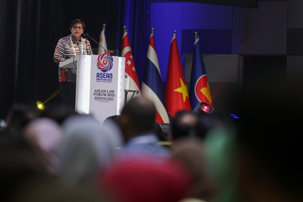 Anwar's proposal for Ministry of Law aligns with Malaysia Madani agenda, says Azalina