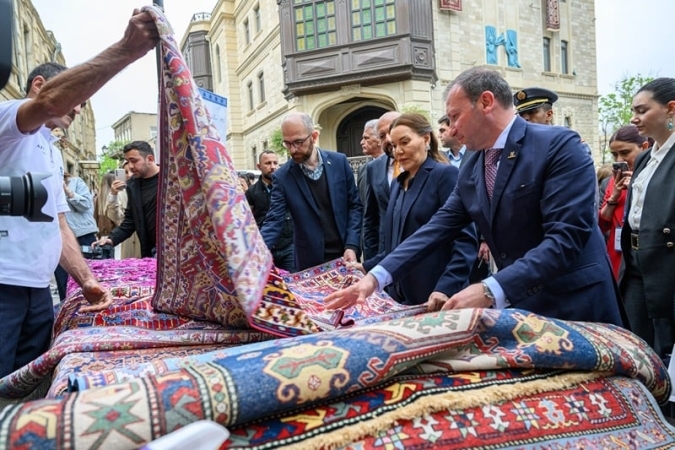The Art of the Rabat Carpet' Exhibition Pays Tribute in Baku to Ancestral Craftsmanship Know-How, Intercultural Dialogue