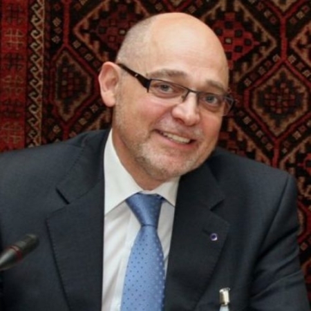Bordeaux Conference Showcases Jean-Marie Heydt's Book on Moroccan Sahara
