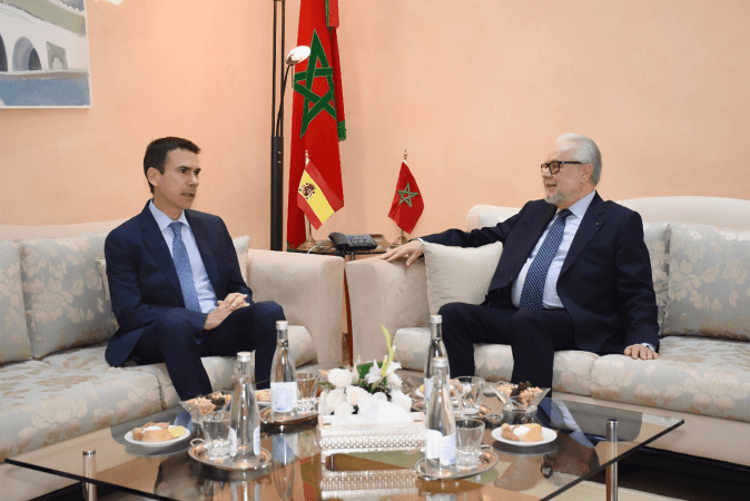 Govt. Secretary General Holds Talks with Spanish Ambassador to Morocco