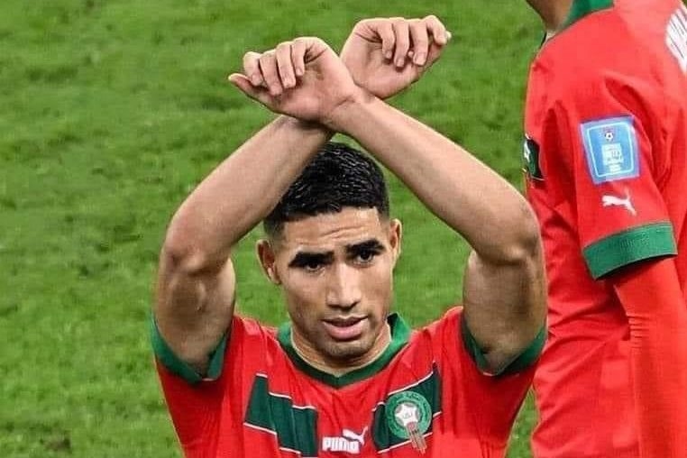 محامية أشرف حكيمي تؤكد أن الملف يكشف كذب المشتكية بعد مطالبة النيابة العامة بتوجيه اتهامات جنائية