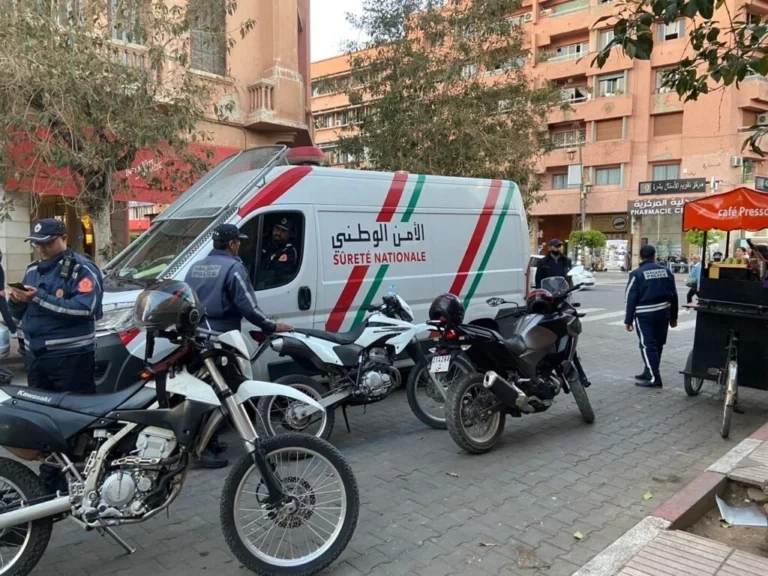 فرقة الدراجين توقف مروجًا للأقراص المهلوسة متلبسا بحيازة 70 قرصا مهلوسا بحي جليز بمراكش