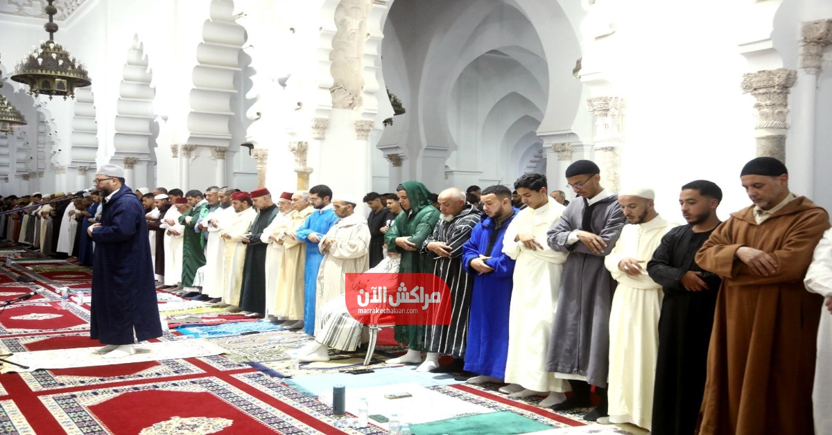 بالفيديو.. فرحة غامرة تغمر قلوب المصلين في ليلة ختم القرآن بمسجد الكتبية بمراكش +صور