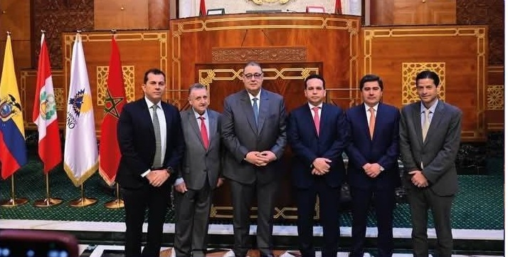 الوفا برلماني مراكش يقود جهود تعزيز التعاون جنوب-جنوب في لقاء برلماني بالعيون