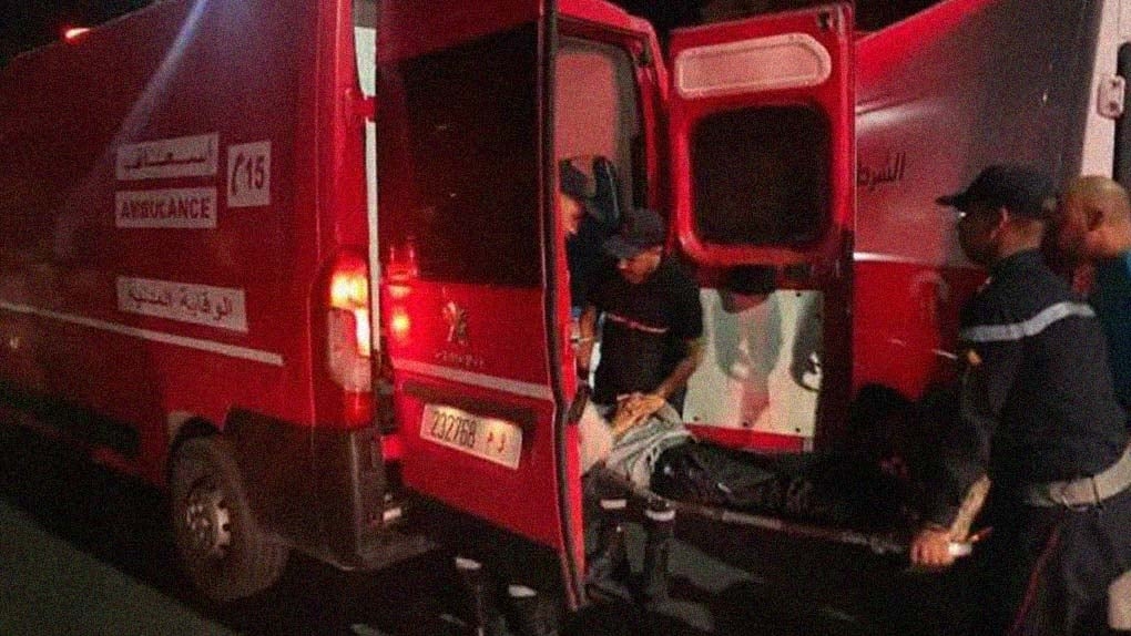 حادث سير بـ'مزوضة' اقليم شيشاوة.. اصطدام دراجة نارية بسيارة نقل مزدوج يخلّف مصاباً