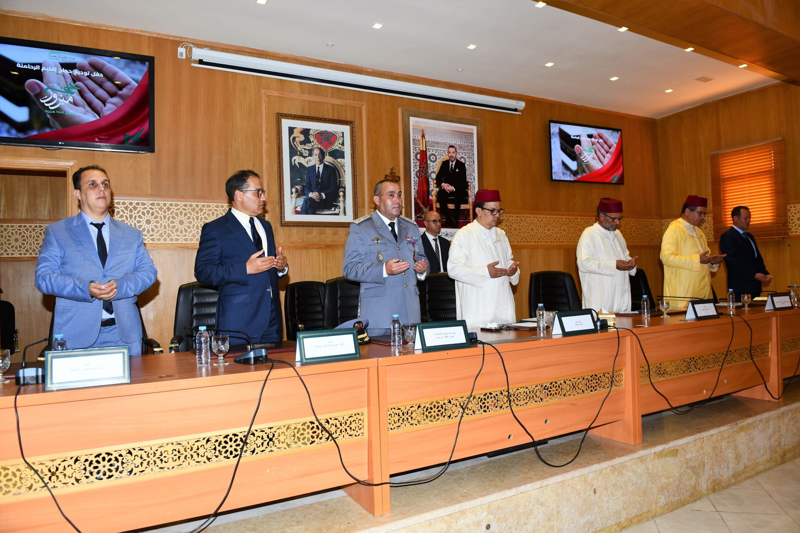 العامل بوينيان يودع 160 حاجاً من الرحامنة يشدون الرحال نحو الديار المقدسة في موسم 2025