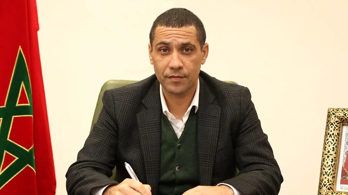 محمد بودريقة يمثل أمام المحكمة وينفي التهم الموجهة إليه ويطالب بخبرة تقنية