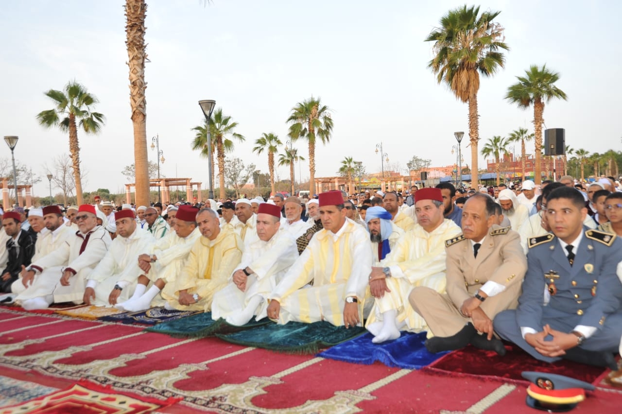 عامل إقليم شيشاوة يترأس مراسيم صلاة عيد الأضحى بمصلى الساحة الكبرى وسط أجواء روحانية متميزة