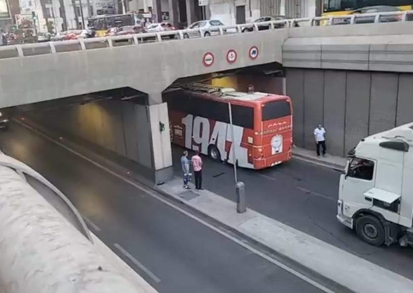 حادث سير لحافلة الكوكب المراكشي في نفق الموحدين بالدار البيضاء
