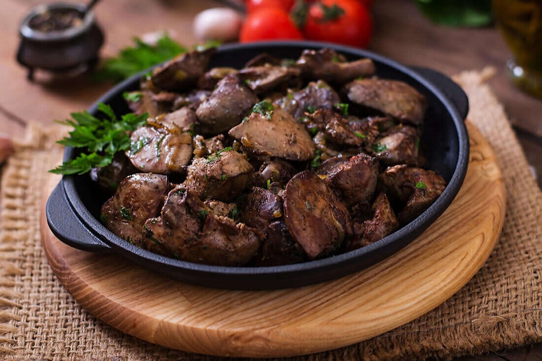 تحذير صادم قبل العيد: 6 فئات مهددة بمضاعفات خطيرة إذا أكلت الكبدة.. هل أنت بينهم؟