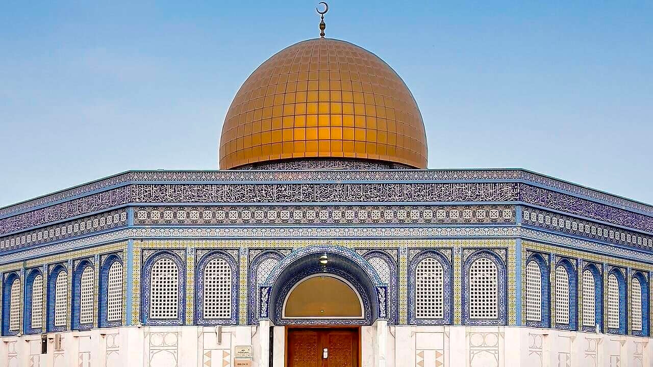 مفكر روسي يُفجّر تحذيرا صادما: الأقصى على وشك الهدم