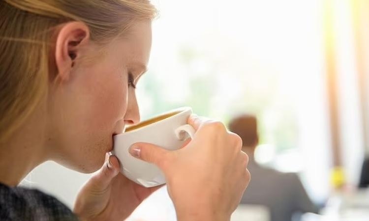 أطباء: ماكينة القهوة المنزلية قد تسبب الموت بالسرطان