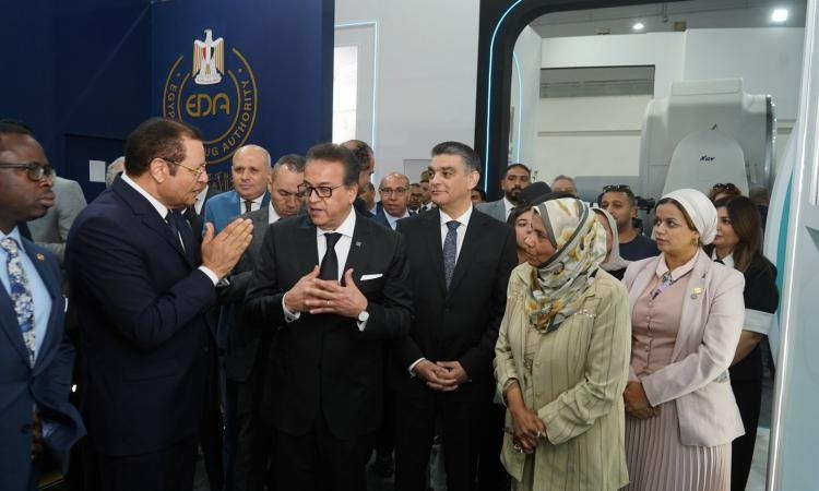 "طه" يستعرض إنجازات هيئة الاعتماد والرقابة خلال "Africa Health ExCon 2025"