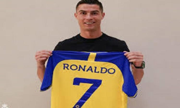 النصر يضمن بقاء أسطورته.. رونالدو يجدد عقده حتى 2027