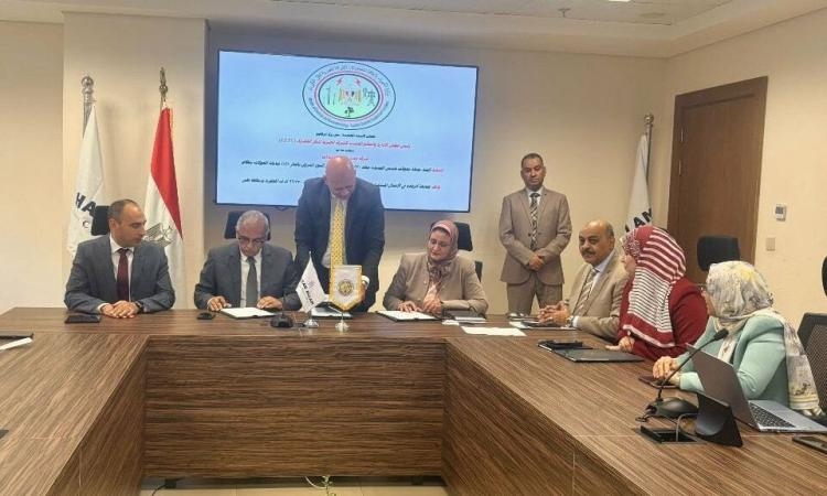 المصرية لنقل الكهرباء توقع عقدا مع حسن علام لإنشاءمحطة محولات بلبيس الجديدة