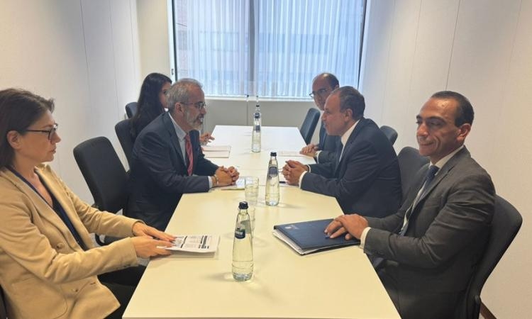 وزير الخارجية والهجرة يبحث مع نظيره البرتغالي تطوير العلاقات الثنائية