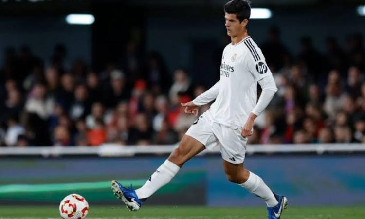 ريال مدريد يعلن انتقال اللاعب تشيما أندريس إلى شتوتجارت الألماني حتى 2030