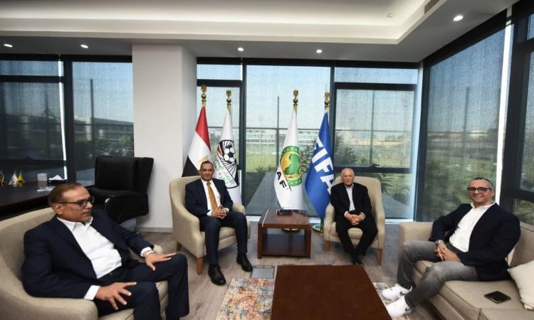 أبو ريدة يجتمع بنائب وزير التعليم لتوقيع بروتوكول تعاون لاكتشاف المواهب