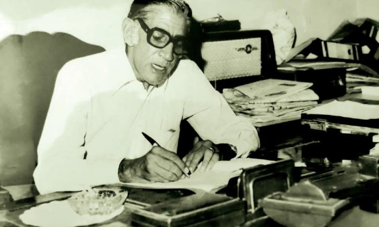 هالة نعمان عاشور تتحدث عن والدها رائد المسرح الواقعى المصرى