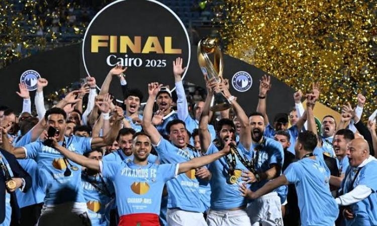 بيراميدز يحتفل بإنجازه التاريخي بعد التتويج بدوري أبطال أفريقيا