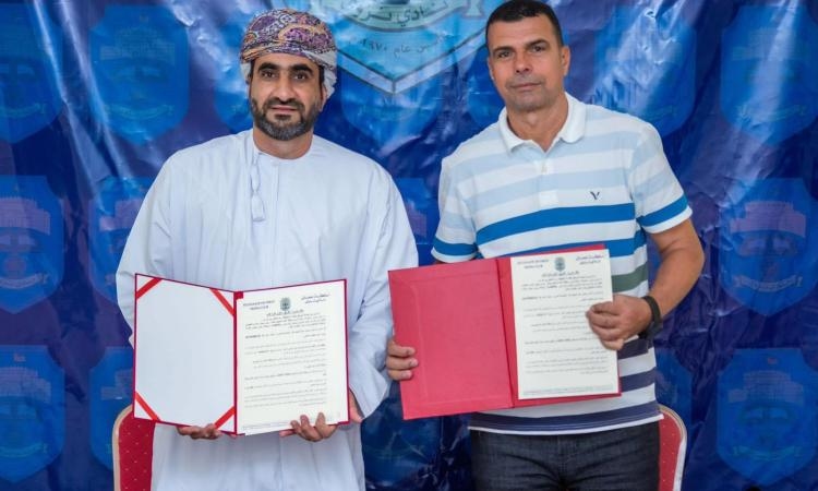 أكرم عبدالمجيد مديرا فنيا لنادي نزوي العماني