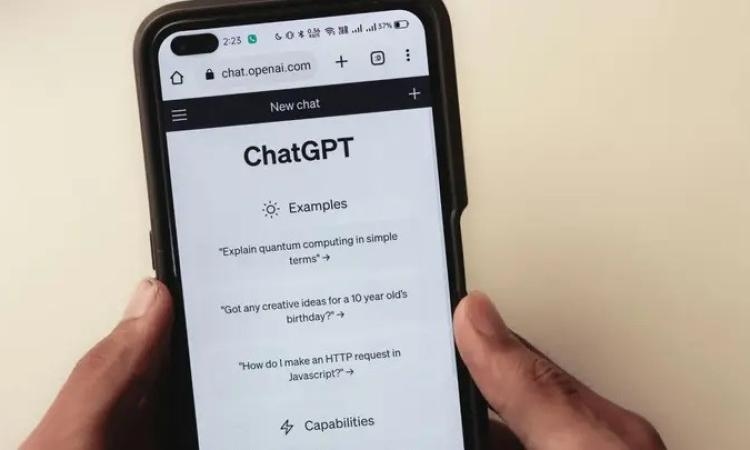 نصائح ChatGPT الغذائية ترسل رجلاً إلى المستشفى