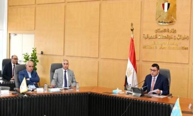الشربيني يترأس اجتماع تخصيص وحدات الموظفين المنتقلين للعاصمة الادارية