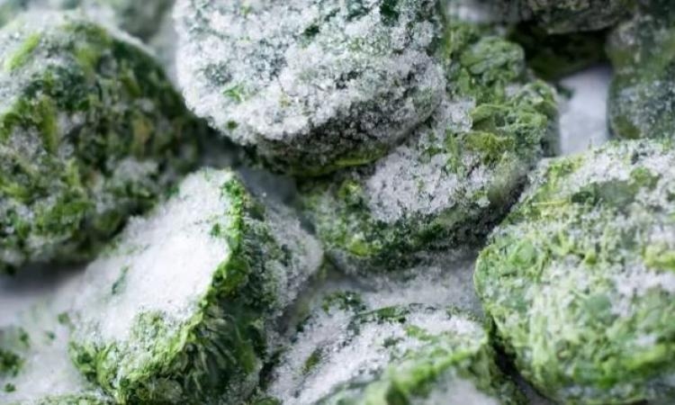 منها السبانخ.. أفضل 6 أطعمة مجمدة لتحسين ضغط الدم