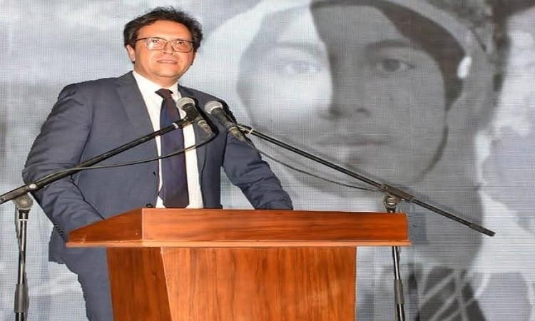 وزير الثقافة يفتتح معرض "صوت مصر" بمجمع الفنون بالزمالك بمشاركة 29 فنانا