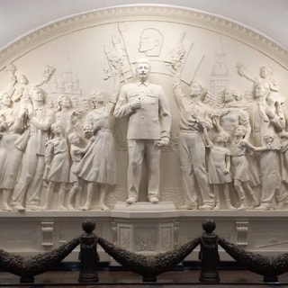 A Stalin Monument Opens In The Moscow Metro