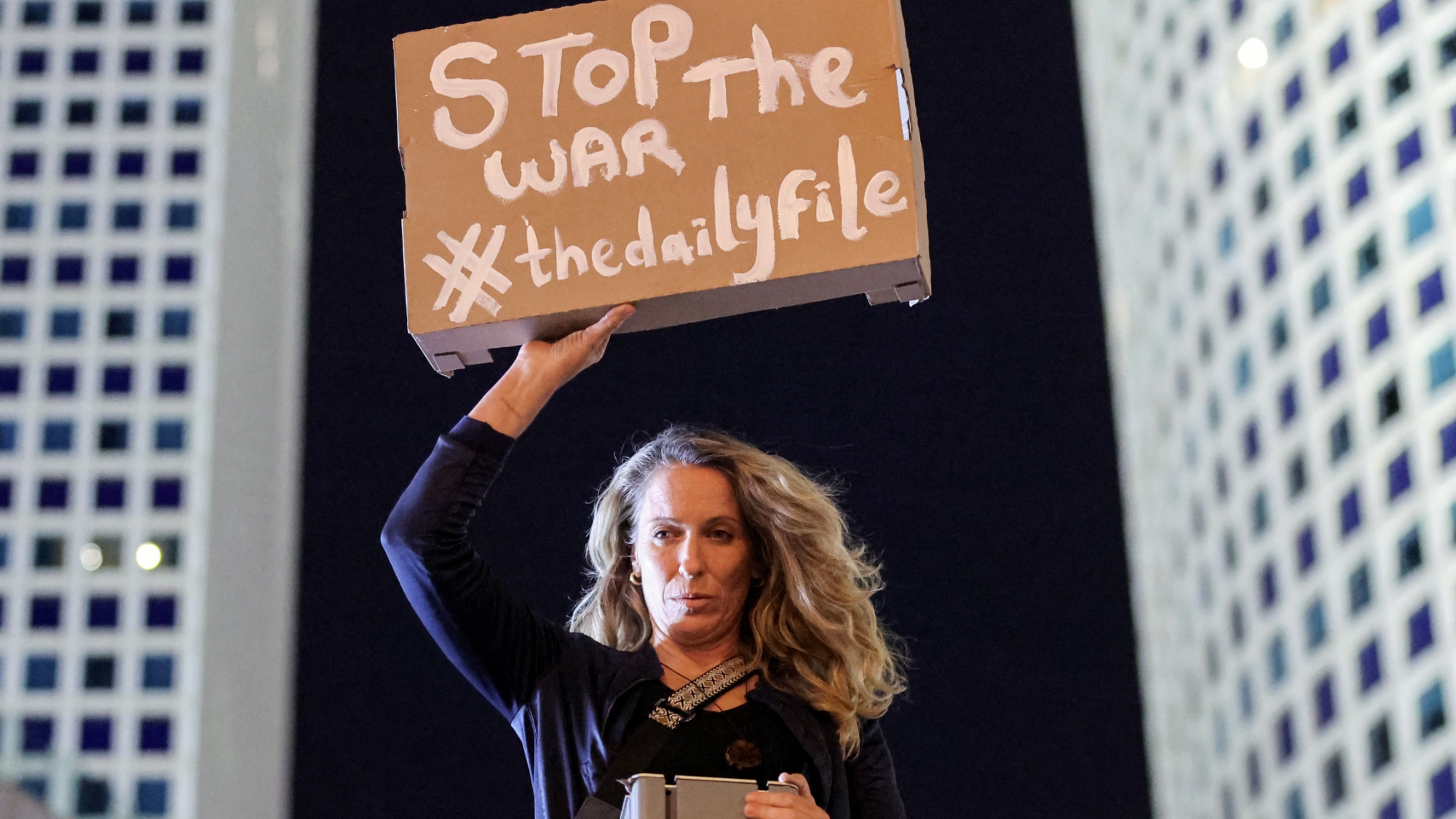 Israeli police ban Gaza children photos from anti-war protest, then backtrack