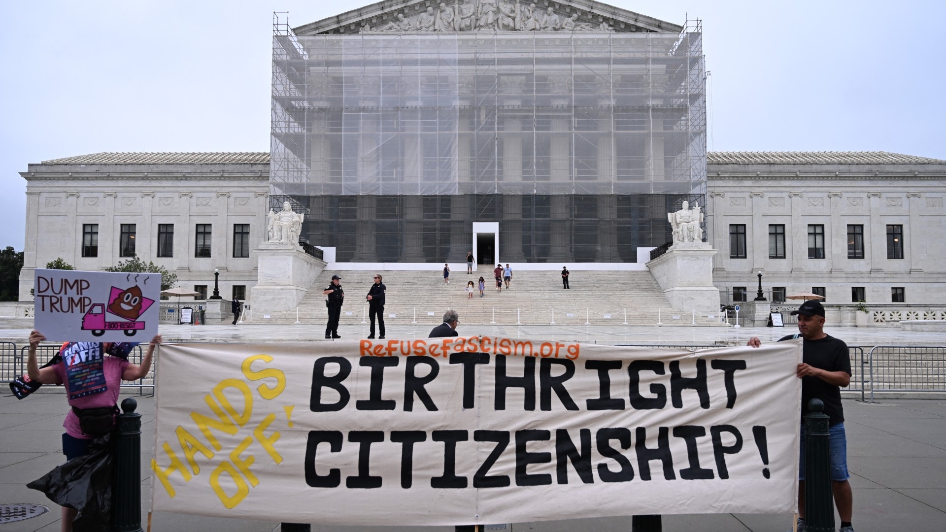 US Supreme Court limits judges from blocking Trump order on birthright citizenship